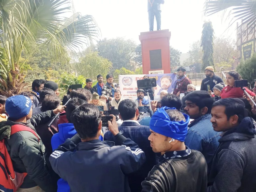 भीम सेना चीफ़ के ऐलान से दिल्ली में हाई अलर्ट, ईवीएम को लेकर दी अनिश्चितकालीन धरने की चेतावनी | New India Times