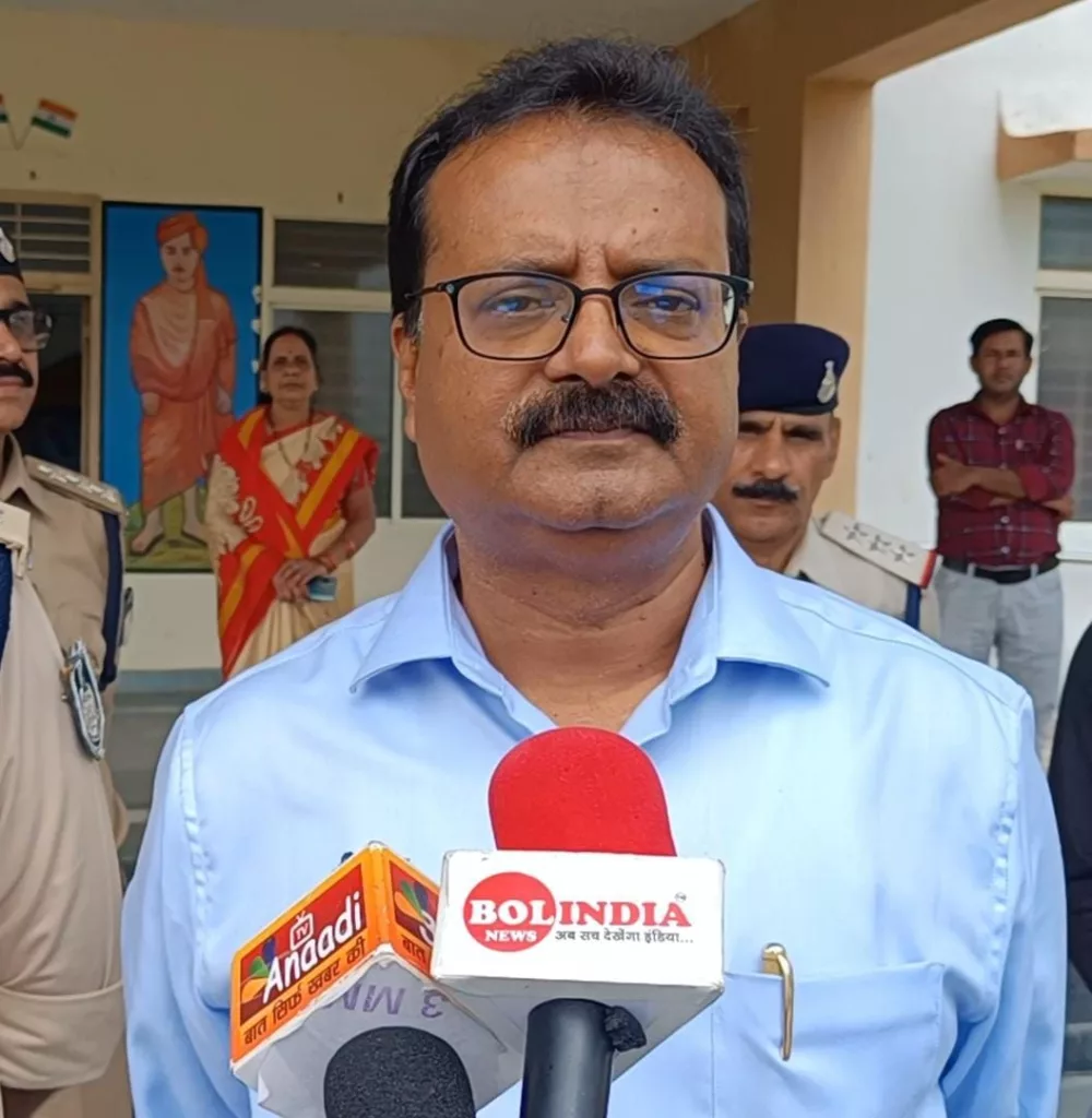 जिला प्रशासन की तत्परता और सूझबूझ से टला बड़ा हादसा | New India Times