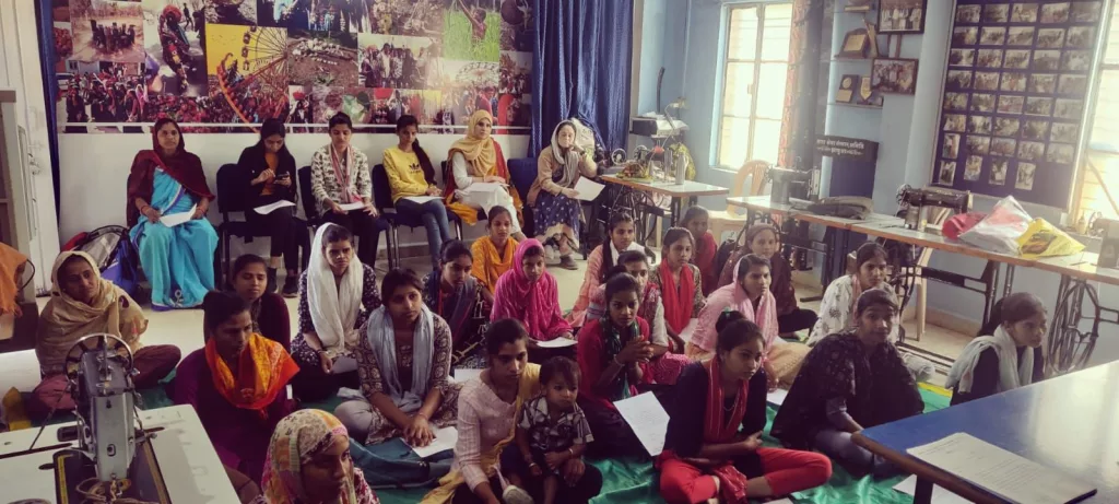 कंप्यूटर प्रशिक्षण एवं सिलाई प्रशिक्षुओं को नशा मुक्त भारत अभियान के संबंध में किया गया जागरूक 2 कंप्यूटर प्रशिक्षण एवं सिलाई प्रशिक्षुओं को नशा मुक्त भारत अभियान के संबंध में किया गया जागरूक | New India Times