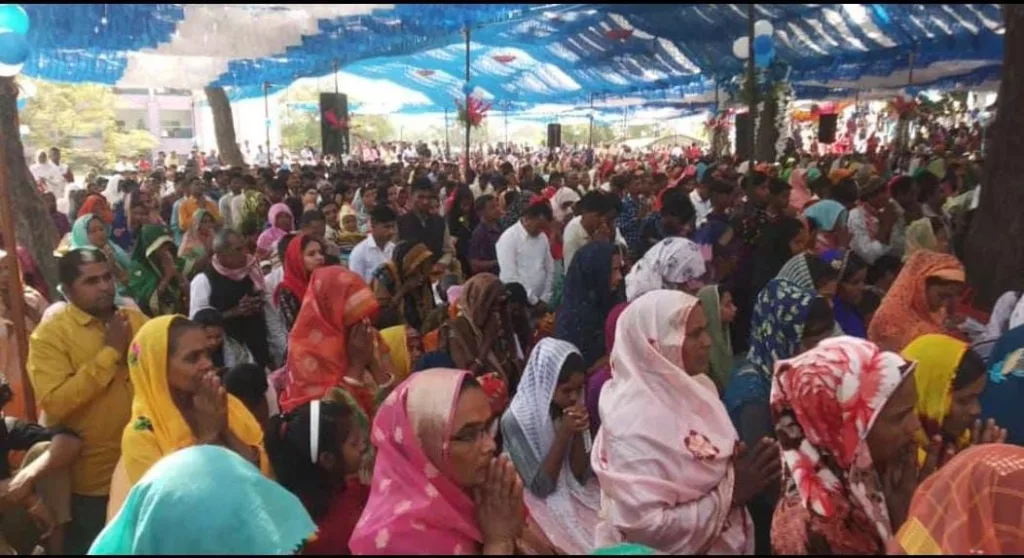 पंचकुइ में कृपाओं की माता मरियम का नवेना का वार्षिक उत्सव संपन्न 3 पंचकुइ में कृपाओं की माता मरियम का नवेना का वार्षिक उत्सव संपन्न | New India Times