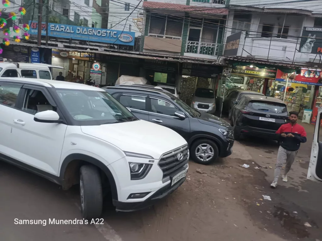 बेहतर ट्रैफिक-बेहतर भोपाल: सार्वजनिक स्थानों पर खड़े कण्डम एवं लावारिश वाहनों को हटाने के साथ ही की गई चालानी कार्यवाही | New India Times