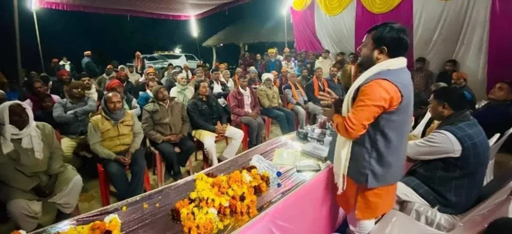 भाजपा जिलाध्यक्ष बृजेश पाण्डेय ने कतर्नियाघाट जंगल क्षेत्र में किया प्रवास | New India Times