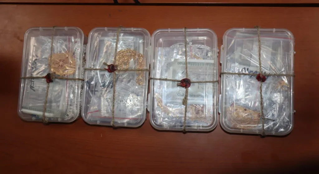 क्राइम ब्रांच व थाना मोहना एवं घाटीगांव पुलिस की संयुक्त टीम ने लूट की घटना का किया पर्दाफाश | New India Times