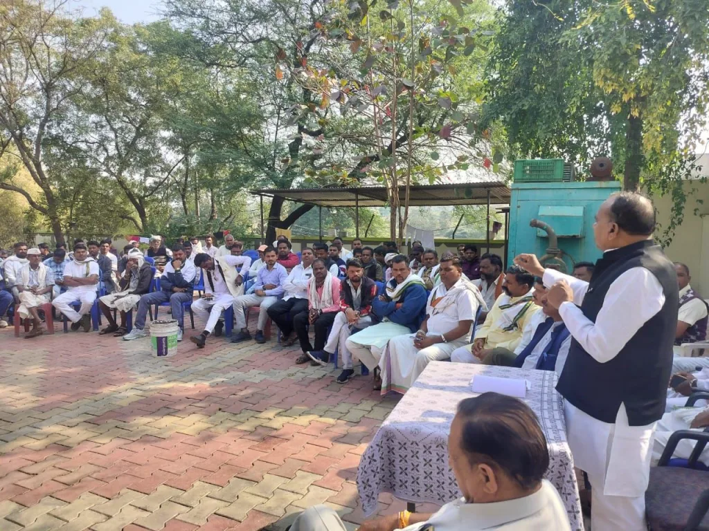 आने वाले लोकसभा चुनाव में सभी कार्यकर्ताओं को अपने बूथ को जिताना है: विधायक वीरसिंह भूरिया | New India Times