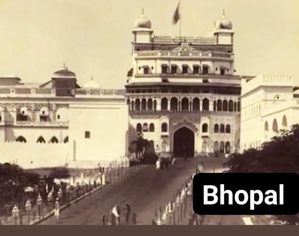 भोपाल की छोटी बेगम की डेढ़ दर्जन सम्पत्तियां अब सरकारी कैसे? पहले चरण में 45 में से 18 शत्रु संपत्तियां घोषित 2 भोपाल की छोटी बेगम की डेढ़ दर्जन सम्पत्तियां अब सरकारी कैसे? पहले चरण में 45 में से 18 शत्रु संपत्तियां घोषित | New India Times