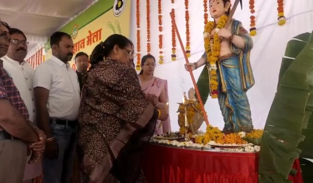 कैबिनेट मंत्री महिला बाल विकास विभाग एवं म.प्र. शासन द्वारा किसानों को प्राकृतिक खेती के लिए किया गया प्रेरित | New India Times