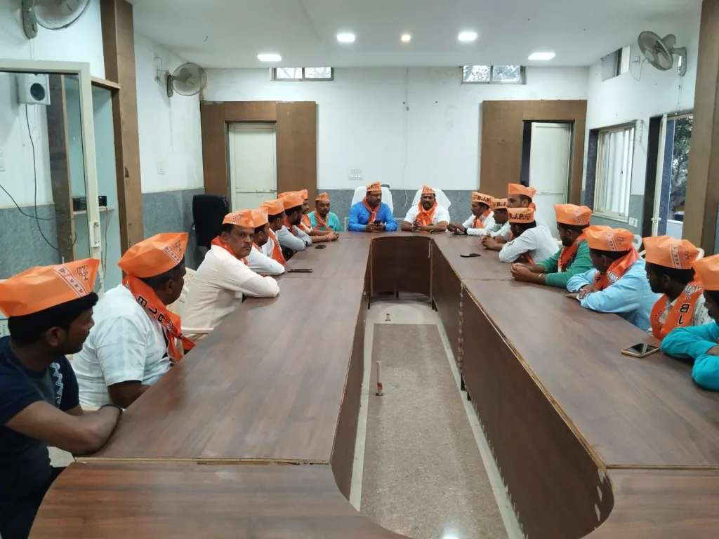 राष्ट्र निर्माण के लिए बूथ पर कार्यकर्ता पूरी ताकत के साथ अपनी ज़िम्मेदारी का करें निर्वाहन: वाघे 2 राष्ट्र निर्माण के लिए बूथ पर कार्यकर्ता पूरी ताकत के साथ अपनी ज़िम्मेदारी का करें निर्वाहन: वाघे | New India Times