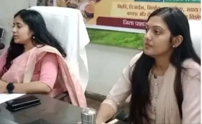 स्वसहायता समूह की दीदियों द्वारा नल जलकर वसूली में अदा की जा रही है महत्वपूर्ण भूमिका       | New India Times