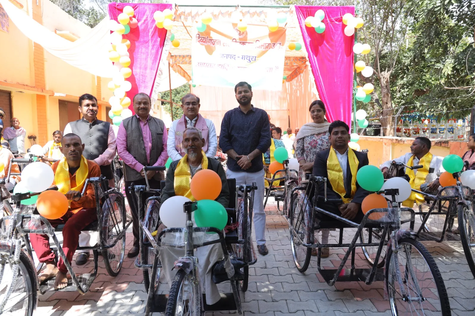 दिव्यांगजन सशक्तीकरण विभाग द्वारा दिव्यांगजनों को कृत्रिम अंग/सहायक उपकरण किया गया वितरित | New India Times