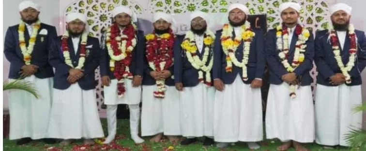 तैबा कॉलेज ऑफ इंटीग्रेटेड स्टडीज़ खजराना इंदौर का एक गौरव शाली दसतार बंदी समारोह हुआ संपन्न | New India Times