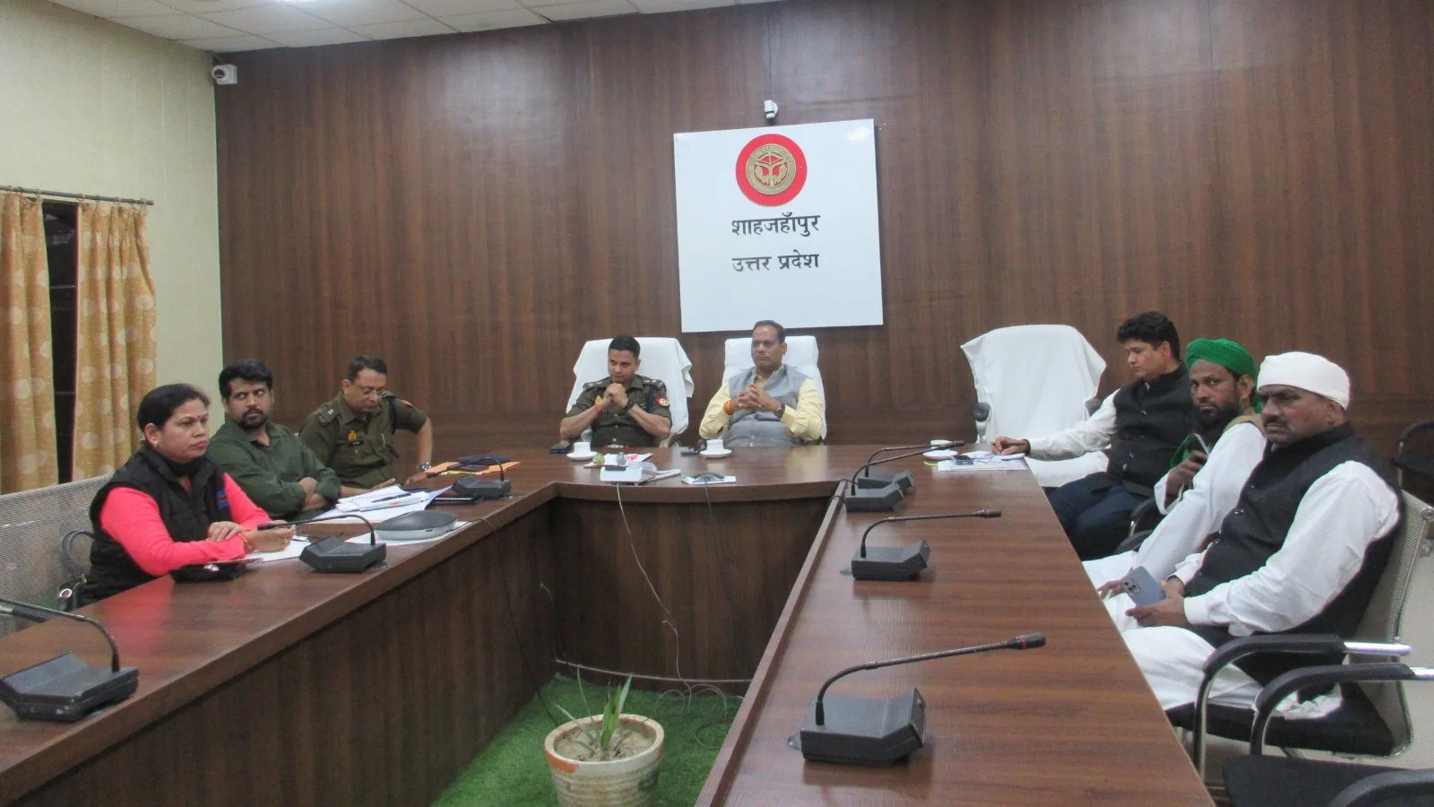 सभी त्योहारों को शांतिपूर्वक एवं परंपरागत ढंग के साथ मनाया जाए: डीएम | New India Times