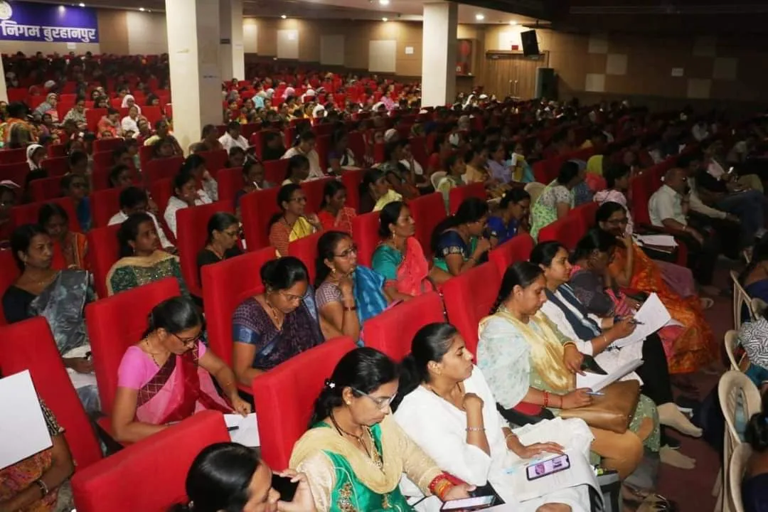 लोकसभा आम निर्वाचन 2024 में संलग्न अधिकारियों, कर्मचारियों को दिया गया प्रशिक्षण | New India Times