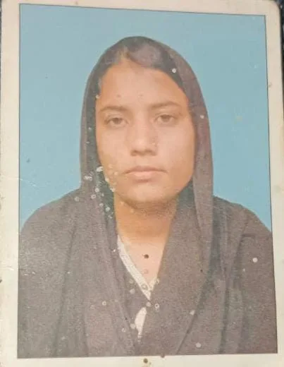 ढेबरुआ थाना क्षेत्र के ग्राम पकडिहवा में एक सप्ताह पूर्व मृत विवाहिता का शव क्रब से खोदकर निकालने का मामला आया सामने | New India Times