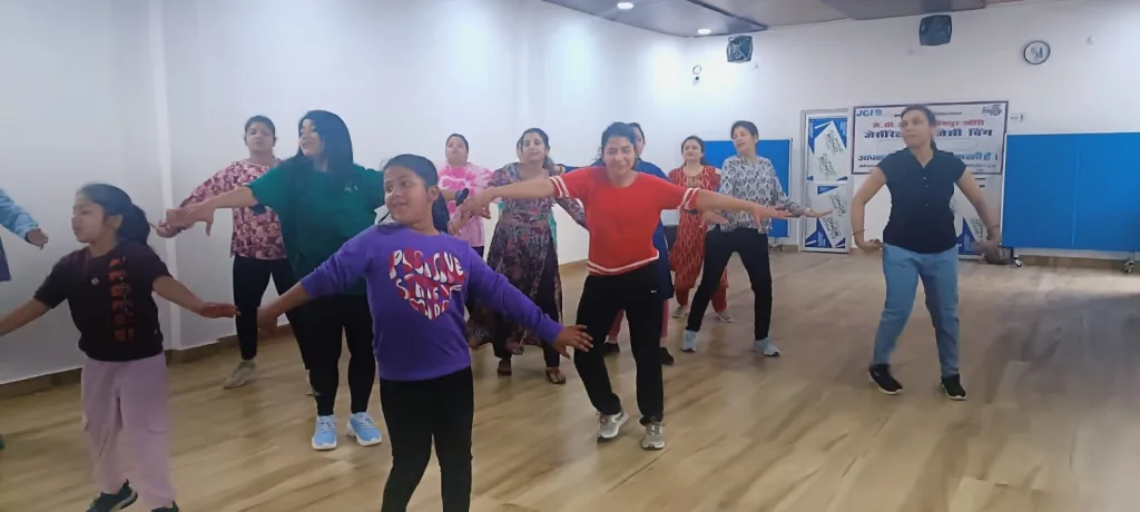 महिला दिवस के अवसर पर जेसीआई लखीमपुर ने आयोजित किया जुम्बा व एरियोबिक्स पर आधारित डांस कार्यक्रम | New India Times