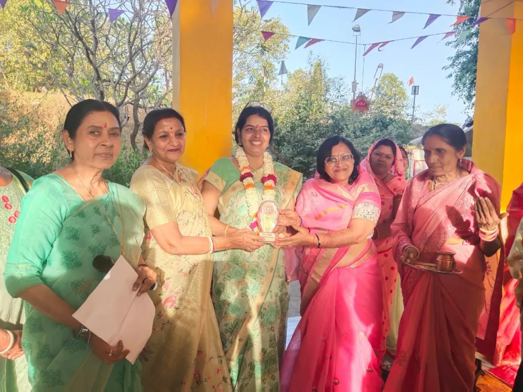 पारदेश्वर महादेव मंदिर प्रांगण में अनास नदी के तट पर मनाया गया फागोत्सव | New India Times