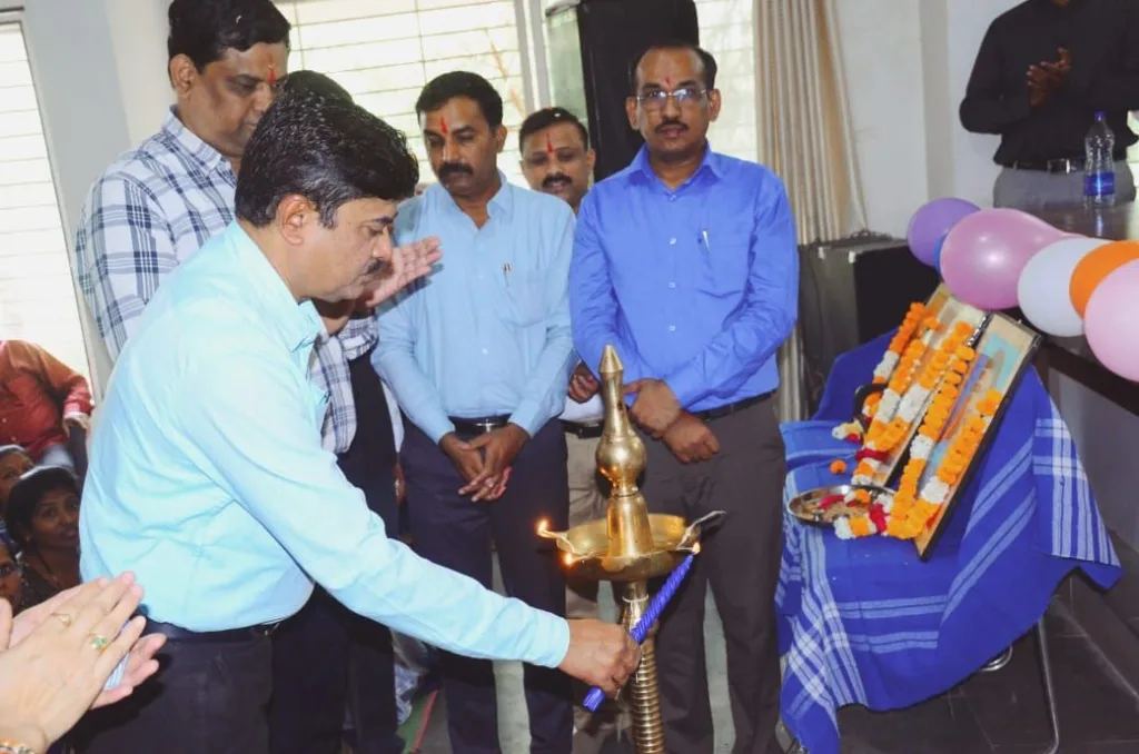 आशा दिवस पर आयोजित समारोह में पत्रकार मोहन सारस्वत ने किया दीदीयों का सम्मान 3 आशा दिवस पर आयोजित समारोह में पत्रकार मोहन सारस्वत ने किया दीदीयों का सम्मान | New India Times