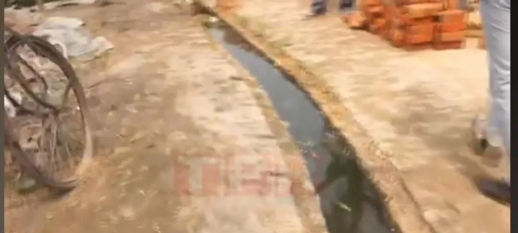 सुनो! लाला महमदपुर प्रधान सुनने को तैयार नहीं, करेंगे कलेक्ट्रेट का घेराव 3 सुनो! लाला महमदपुर प्रधान सुनने को तैयार नहीं, करेंगे कलेक्ट्रेट का घेराव | New India Times