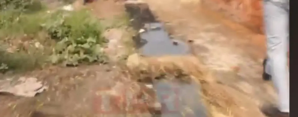 सुनो! लाला महमदपुर प्रधान सुनने को तैयार नहीं, करेंगे कलेक्ट्रेट का घेराव 2 सुनो! लाला महमदपुर प्रधान सुनने को तैयार नहीं, करेंगे कलेक्ट्रेट का घेराव | New India Times