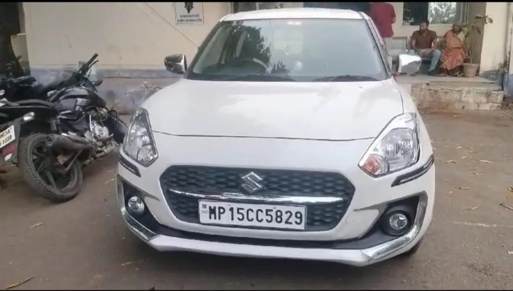 पति-पत्नी एवं एक अन्य आरोपी के पास से 3 लाख 85 हजार की स्मैक व स्विफ्ट कार बरामद 2 पति-पत्नी एवं एक अन्य आरोपी के पास से 3 लाख 85 हजार की स्मैक व स्विफ्ट कार बरामद | New India Times