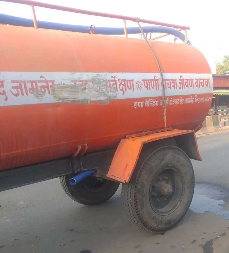 जलगांव ज़िले में कुल 400 और जामनेर में 76 गांवों के ग्रामिणों को पीने के पानी के लिए भटकना पड़ेगा, टैंकर के लिए प्रस्ताव प्रस्तुत, प्रशासन सतर्क | New India Times