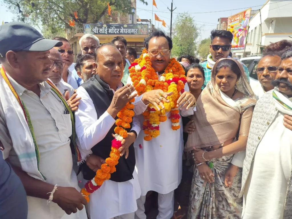 पुर्व केन्द्रीय मंत्री कांतिलाल भूरिया का मेघनगर में किया गया ज़ोरदार स्वागत, कार्यकर्ताओं में दिखा जोश 2 पुर्व केन्द्रीय मंत्री कांतिलाल भूरिया का मेघनगर में किया गया ज़ोरदार स्वागत, कार्यकर्ताओं में दिखा जोश | New India Times