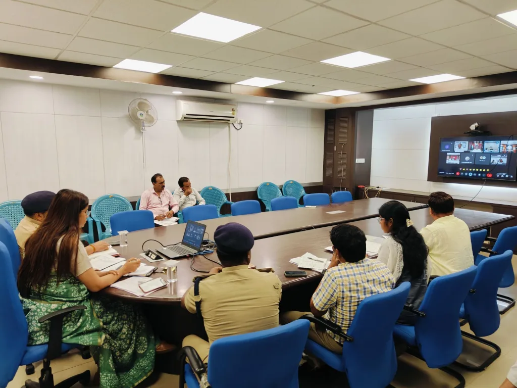 आबकारी व कॉमर्शियल टैक्स (GST) से संबंधित इंदौर संभाग में समीक्षा बैठक की गई आयोजित 2 आबकारी व कॉमर्शियल टैक्स (GST) से संबंधित इंदौर संभाग में समीक्षा बैठक की गई आयोजित | New India Times