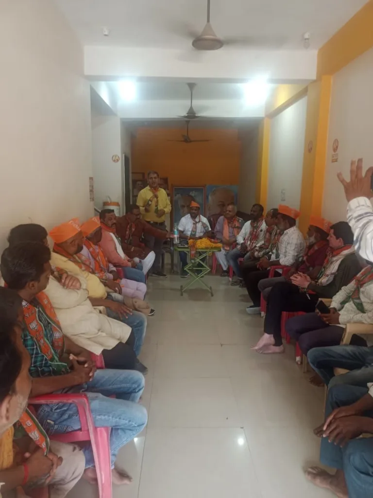 कांग्रेस कार्यकर्ता को दिलाई भाजपा की सदस्यता, भाजपा की जनहित हितैषी योजनाओं से हुए प्रभावित | New India Times