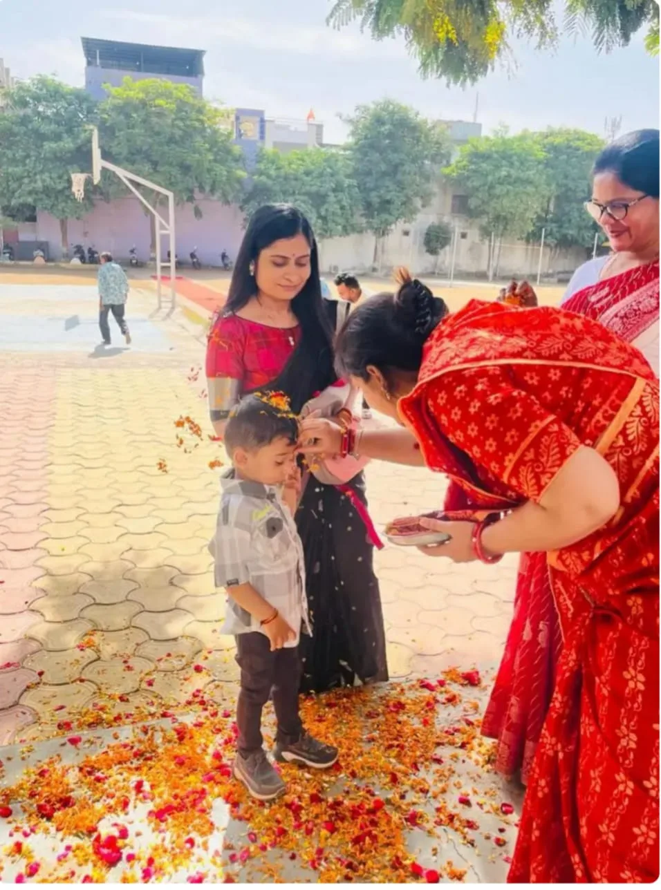 अणु पब्लिक स्कूल थांदला में मनाया गया प्रवेश उत्सव, बच्चों को तिलक लगाकर किया गया स्वागत | New India Times