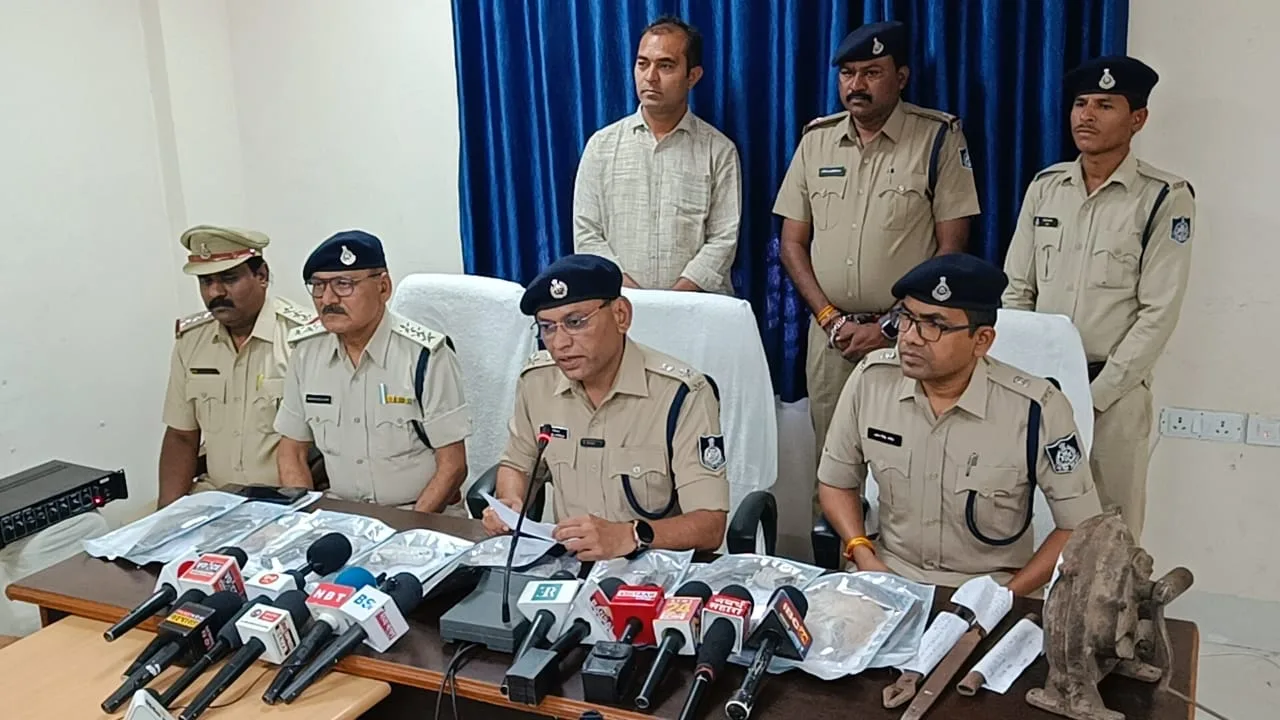 थाना खकनार पुलिस की अवैध हथियार निर्माण एवं परिवहन के विरुद्ध बड़ी कार्यवाही, ग्राम पांगरी से पिस्टल लेकर आ रहे आरोपी को पांगरी फाटे के पास से पुलिस ने दबोचा | New India Times