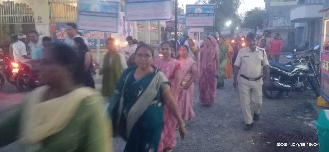 मतदाताओं को जागरूक करने के लिए मेघनगर में निकाला गया मसाल जुलूस | New India Times