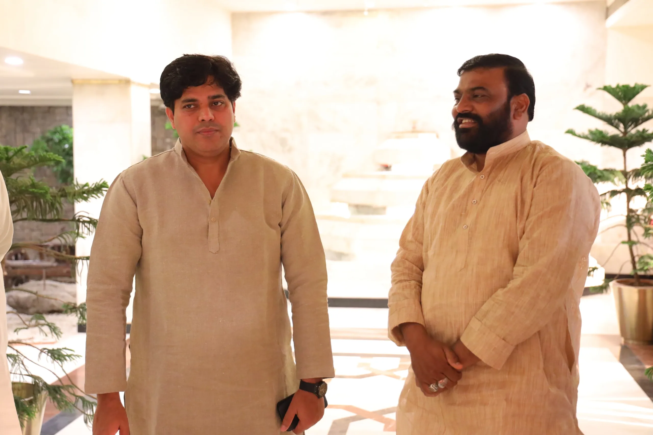 सांसद इमरान प्रतापगढ़ी के  नागपुर पहुंचने पर बुरहानपुर के अल्पसंख्यक कांग्रेस नेता पहुंचे नागपुर | New India Times