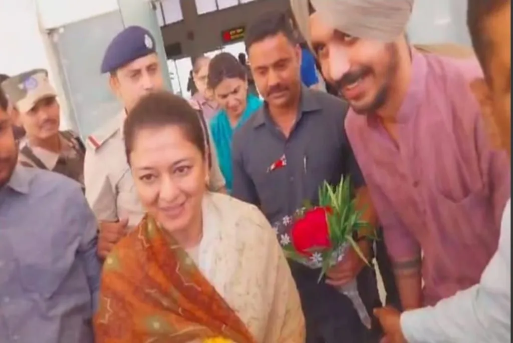 प्रियदर्शनी राजे ने कहा: पॉलिटिकल बात मत कीजिए | New India Times