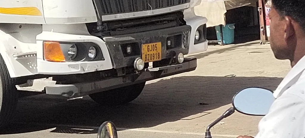 मुख्यमंत्री के रोड शो के लिए हटाये गये स्पीड ब्रेकर ने ले ली एक व्यक्ति की जान | New India Times