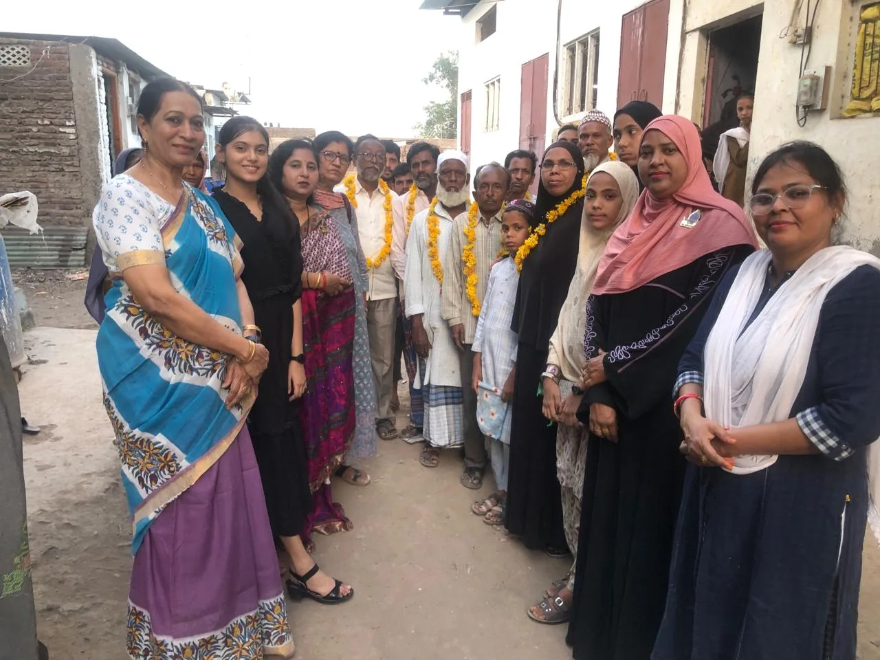 राष्ट्रीय लीनेस क्लब 'उड़ान' बुरहानपुर ने लुम चलाने वाले मजदूरों की परेशानियां समझी और बुरहानपुर की पहचान लुम को बढ़ावा देने के लिए उठाए क़दम | New India Times