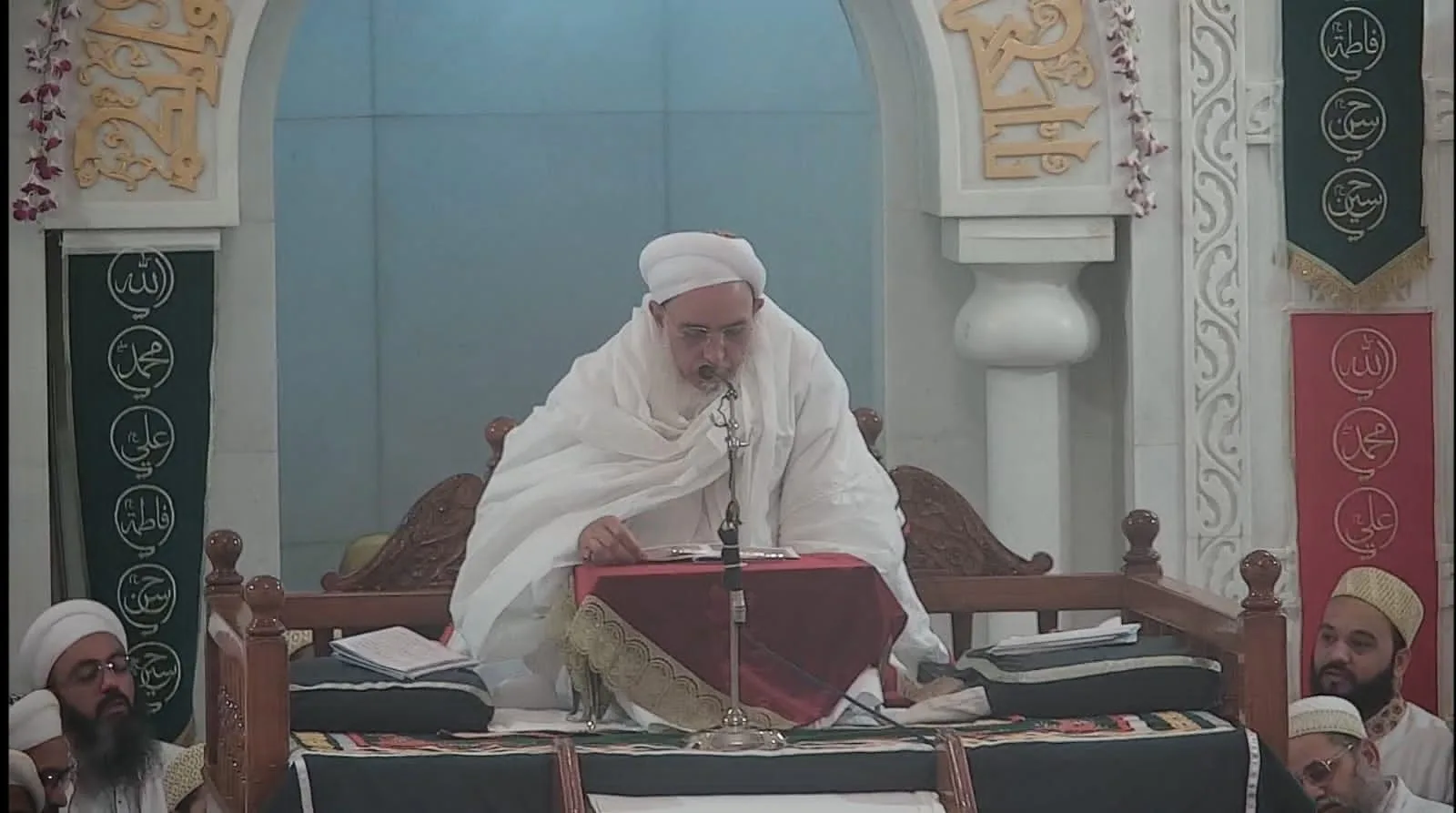 दरगाह-ए हकीमी में सैयदी अब्दुल क़ादिर हकीमुद्दीन साहब का उर्स मनाया गया अकीदत के साथ | New India Times