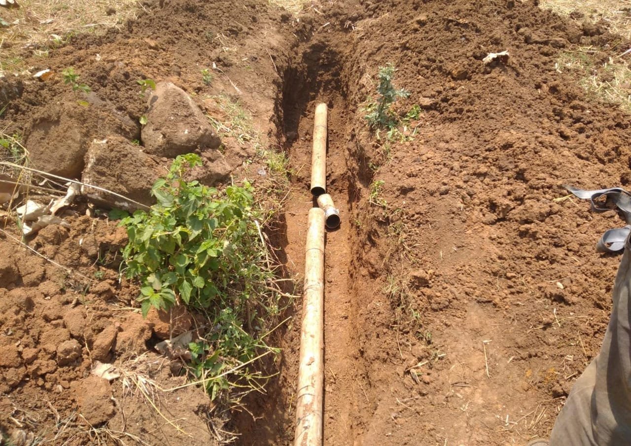 पाइपलाइन फूटने से पेयजल का गहराया संकट, जिम्मेदारों की लापरवाही से जनता में आक्रोश, अव्यवस्थाओं पर उठे सवाल 1 पाइपलाइन फूटने से पेयजल का गहराया संकट, जिम्मेदारों की लापरवाही से जनता में आक्रोश, अव्यवस्थाओं पर उठे सवाल | New India Times