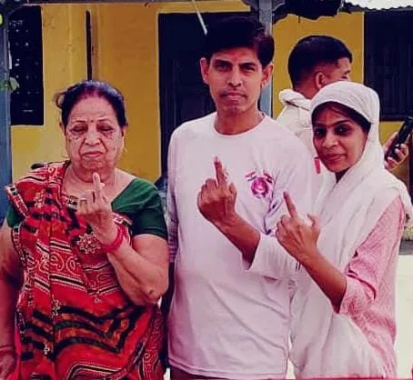 रतलाम, झाबुआ संसदीय क्षेत्र 72.76% मतदान तय करेगा प्रत्याशी का भाग्य, कांग्रेस भाजपा कर रहे हैं जीत का दावा, जनता भी लगा रही है अनुमान | New India Times