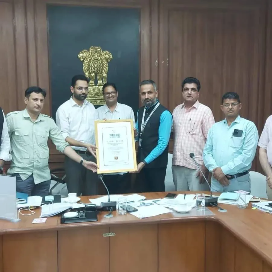 स्वीप गतिविधियों में एक साथ 9.16 लाख लोगों ने मतदान करने की ली शपथ, जिले का नाम वर्ल्ड बुक ऑफ रिकॉर्ड्स लंदन में हुआ दर्ज | New India Times