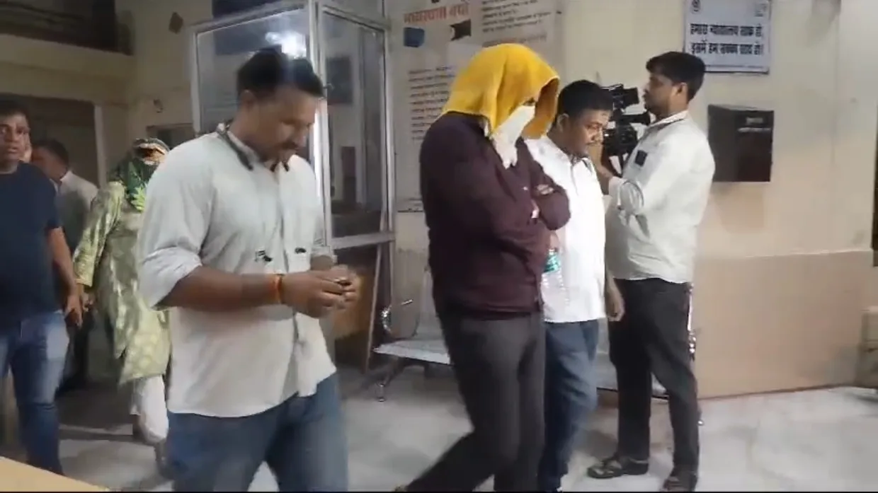 नर्सिंग कालेजों के महाघोटाले में CBI अफसरों की मिलीभगत उजागर, NSUI की शिकायत पर जांच के बाद 13 आरोपी हुए गिरफ्तार | New India Times