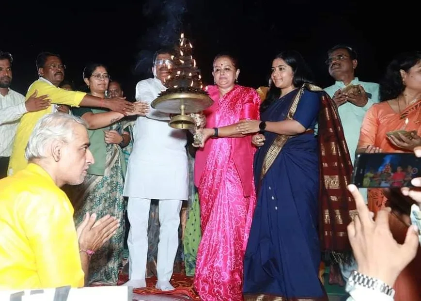 मां ताप्ती तट पर-मां नर्मदा की गाथा को "नृत्य नाटिका" के माध्यम से देख मानव सभ्यता और संस्कृति को जाना: अर्चना चिटनिस | New India Times