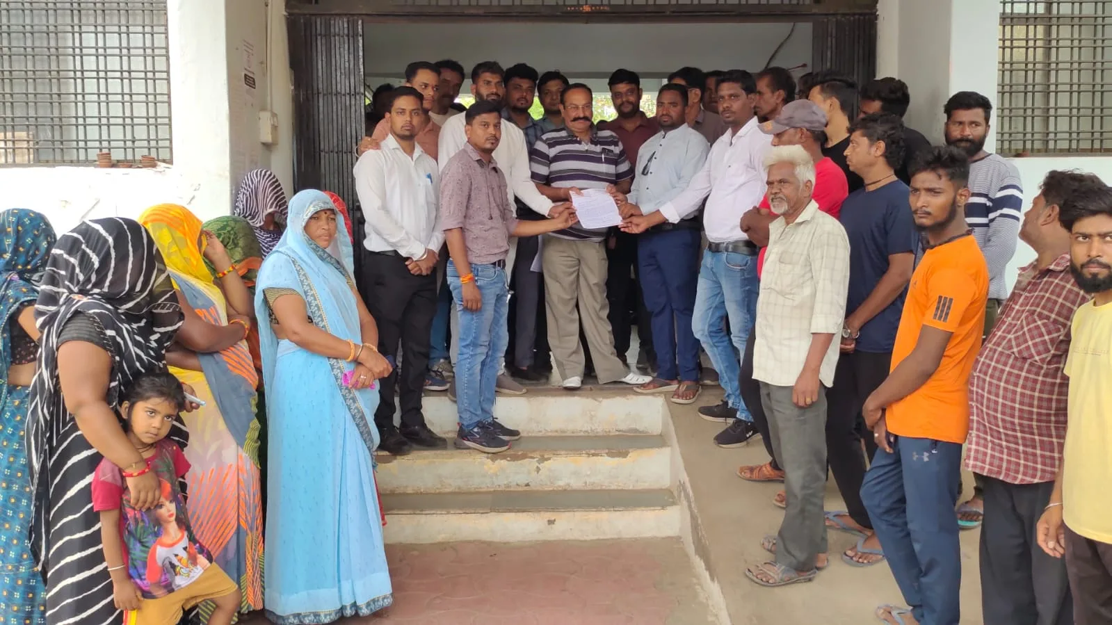 दो श्वानों की मौत पर जैन समाज भी आहत, दोषियों पर कार्यवाही की कर रहा है मांग, मुख्यमंत्री तक पहुँचा दो श्वानों की निर्मम हत्या का मामला | New India Times