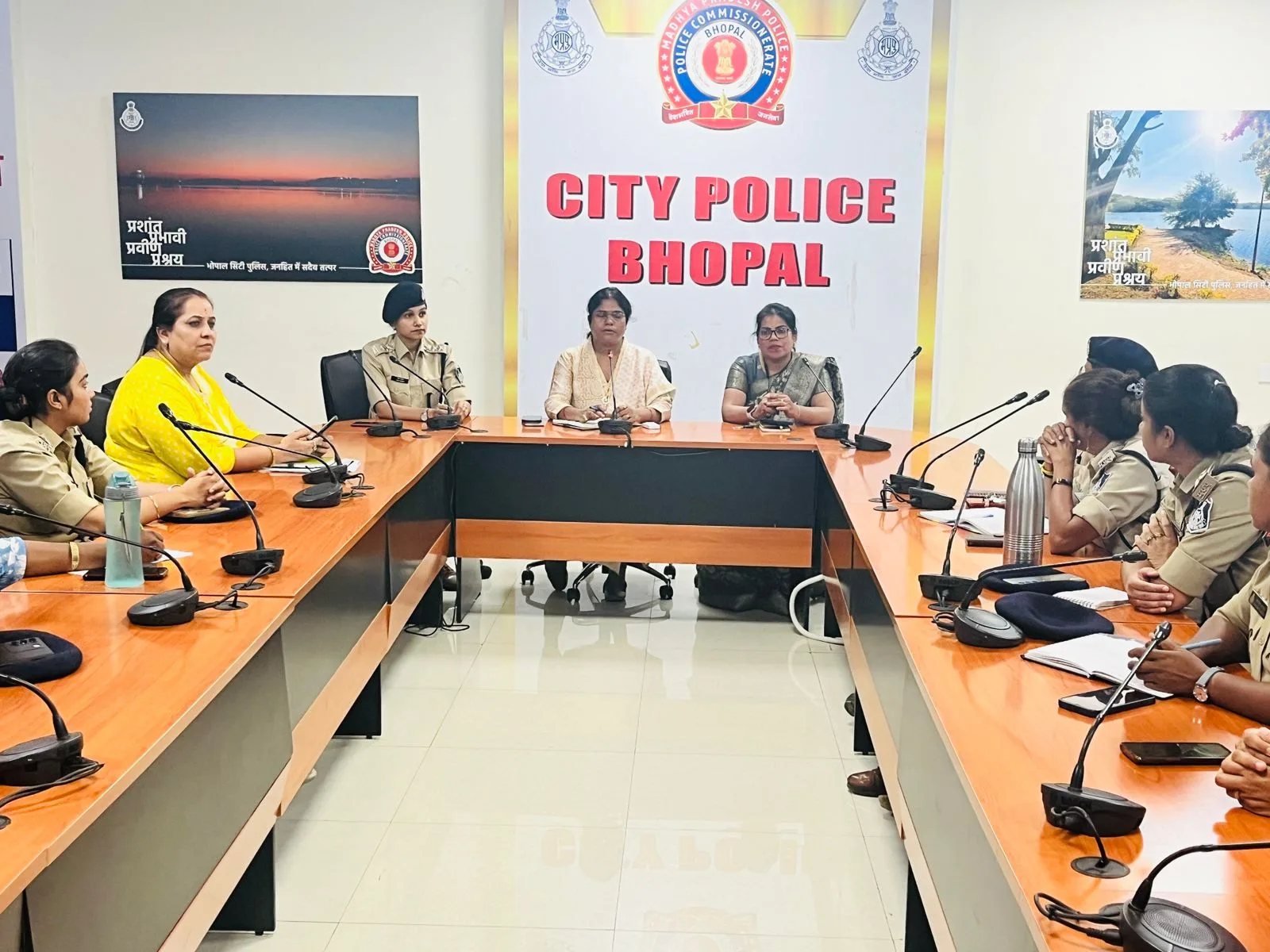 महिला ऊर्जा हेल्प डेस्क प्रभारी/विवेचकों हेतु महिला अपराधों से संबंधित नवीन अपराधिक कानून 2023 के क्रियान्वयन संबंधी प्रशिक्षण का किया गया आयोजन | New India Times