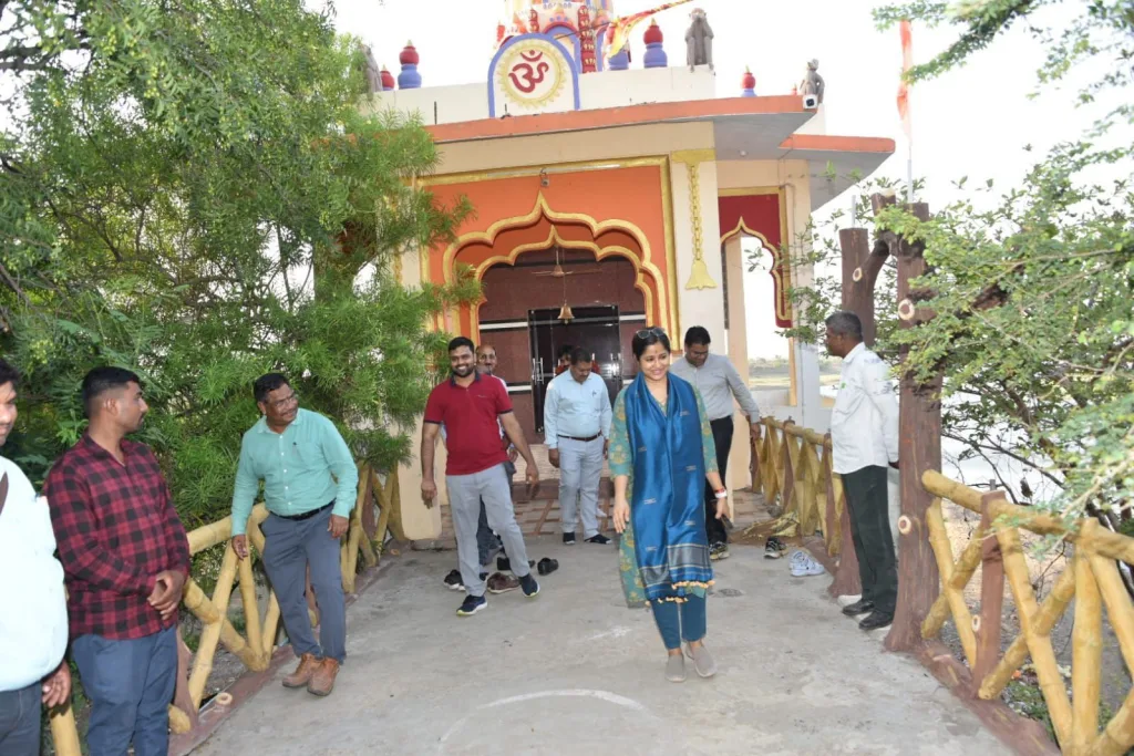 श्रृंगेश्वर धाम में प्रतीकात्मक रूप से वृक्षारोपण कर अभियान का किया गया श्री गणेश | New India Times