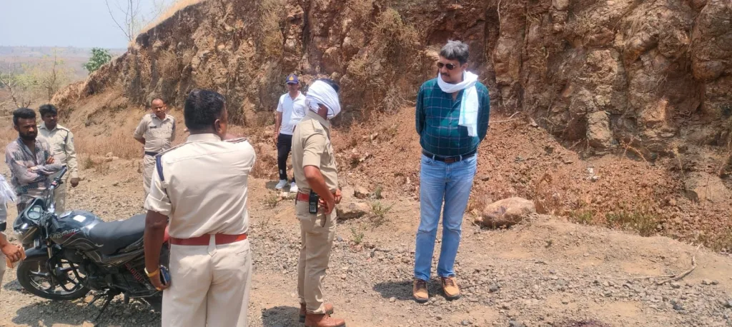 पुलिस अधीक्षक श्री मनोज कुमार सिंह के निर्देशन में थाना तिरला पुलिस द्वारा मात्र 36 घंटे में थाना तिरला क्षेत्रांतर्गत हुई सनसनीखेज जघन्य हत्याकांड का किया पर्दाफाश | New India Times