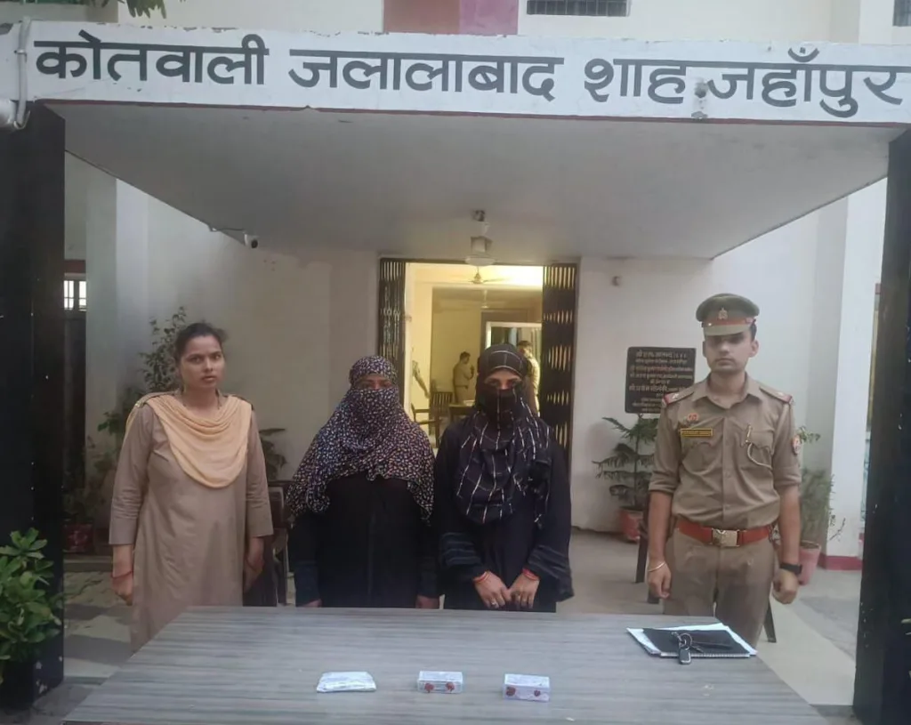 मुस्लिम वेशभूषा में ज्वेलर्स की दुकान में की गई चोरी | New India Times