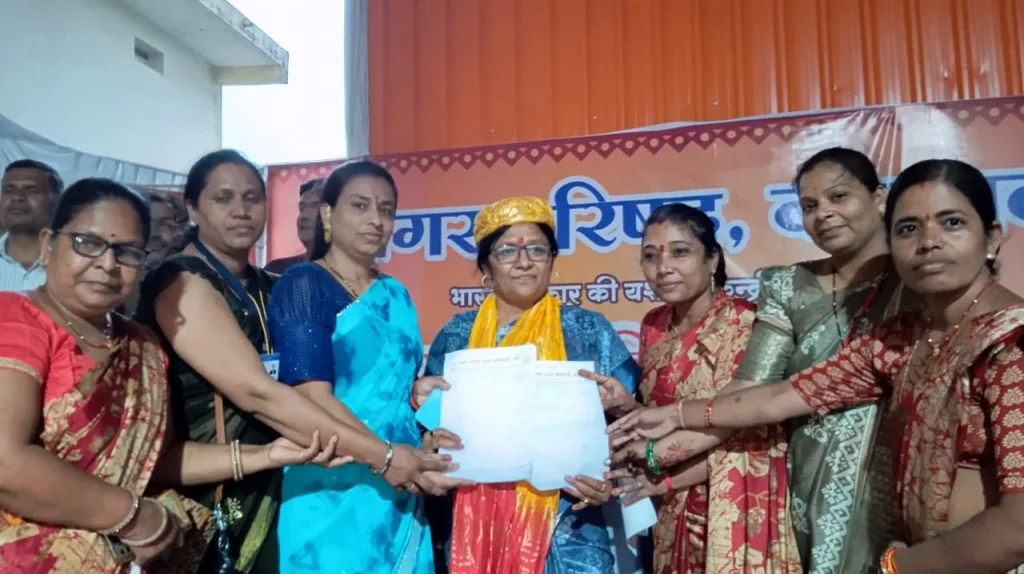 मध्य प्रदेश राज्य कर्मचारी संघ धार द्वारा मा. श्रीमती सावित्री ठाकुर केन्द्रीय राज्य मंत्री महोदया का धार आगमन पर भव्य स्वागत | New India Times