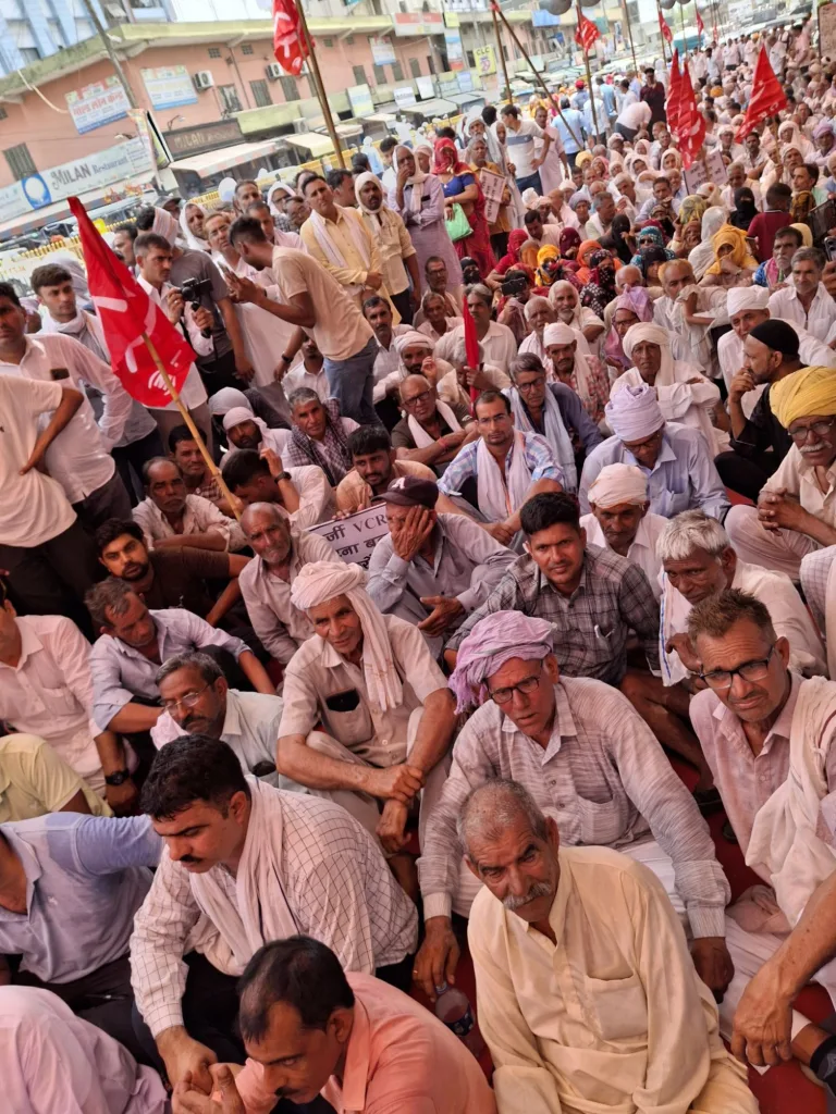 शपथ के पहले सांसद अमरा राम ने बिजली-पानी की समस्याओं को लेकर कलेक्ट्रेट को घेरा | New India Times