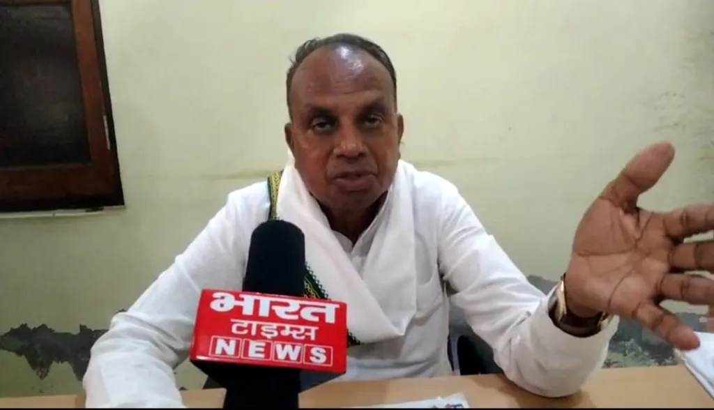 दो जानवरों की हत्या के बाद राजनीति गरमाई, थांदला विधायक ने की प्रेस वार्ता, महिला पार्षद को पद मुक्त करने की मांग 2 दो जानवरों की हत्या के बाद राजनीति गरमाई, थांदला विधायक ने की प्रेस वार्ता, महिला पार्षद को पद मुक्त करने की मांग | New India Times