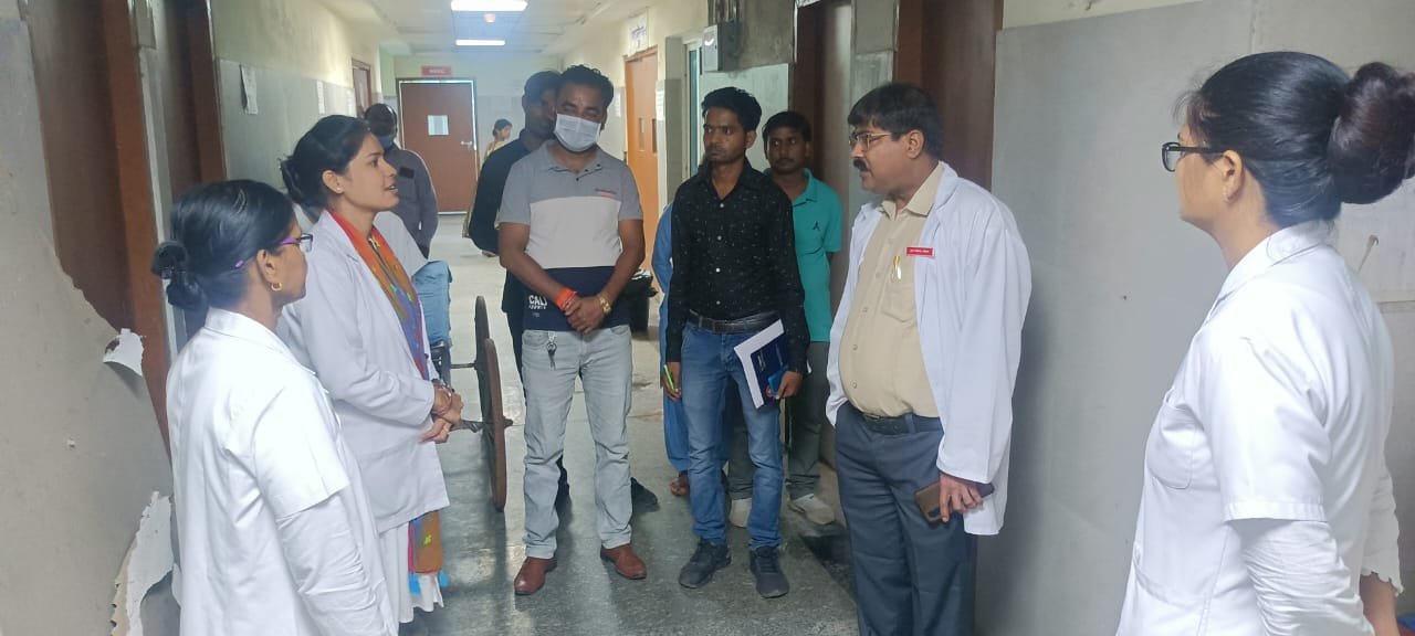 बाढ़ प्रभावित क्षेत्रों से आने वाले मरीजों के लिए की गई व्यवस्थाओं का सीएमएस ने किया निरीक्षण | New India Times