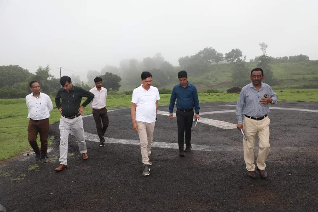 कलेक्टर सिंह ने तामिया के ग्रामों में राज्यपाल पटेल के प्रस्तावित भ्रमण कार्यक्रम की तैयारियों के संबंध में अधिकारियों की बैठक ली और मौका स्थल का किया भ्रमण | New India Times